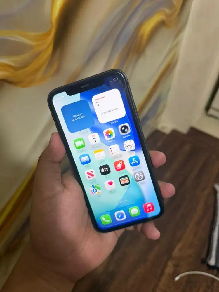Iphone 11 64GB ex inter hp kabel aja imei permanen