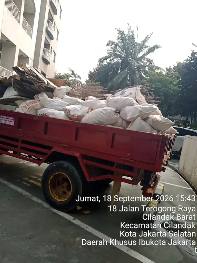 Jasa urugan puing tanah dan buang sampah