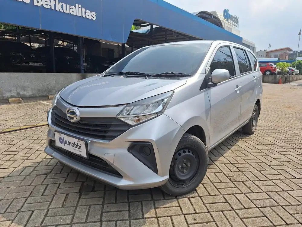 TDP 1 JUTA Daihatsu Sigra 1.0 M Bensin-MT 2022 Silver CRKIB