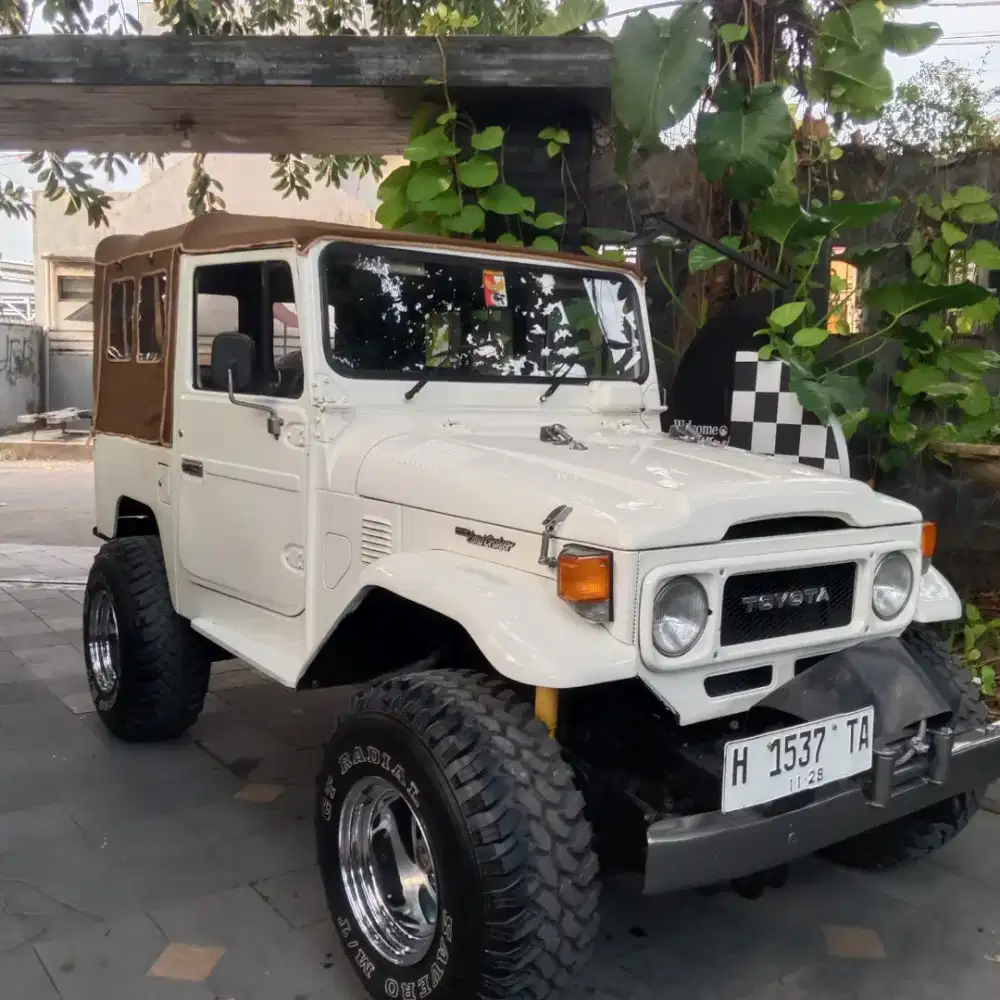 Hardtop kanvas th 1980 diesel 14B 4x4 pto. Freelock ban 33 ring