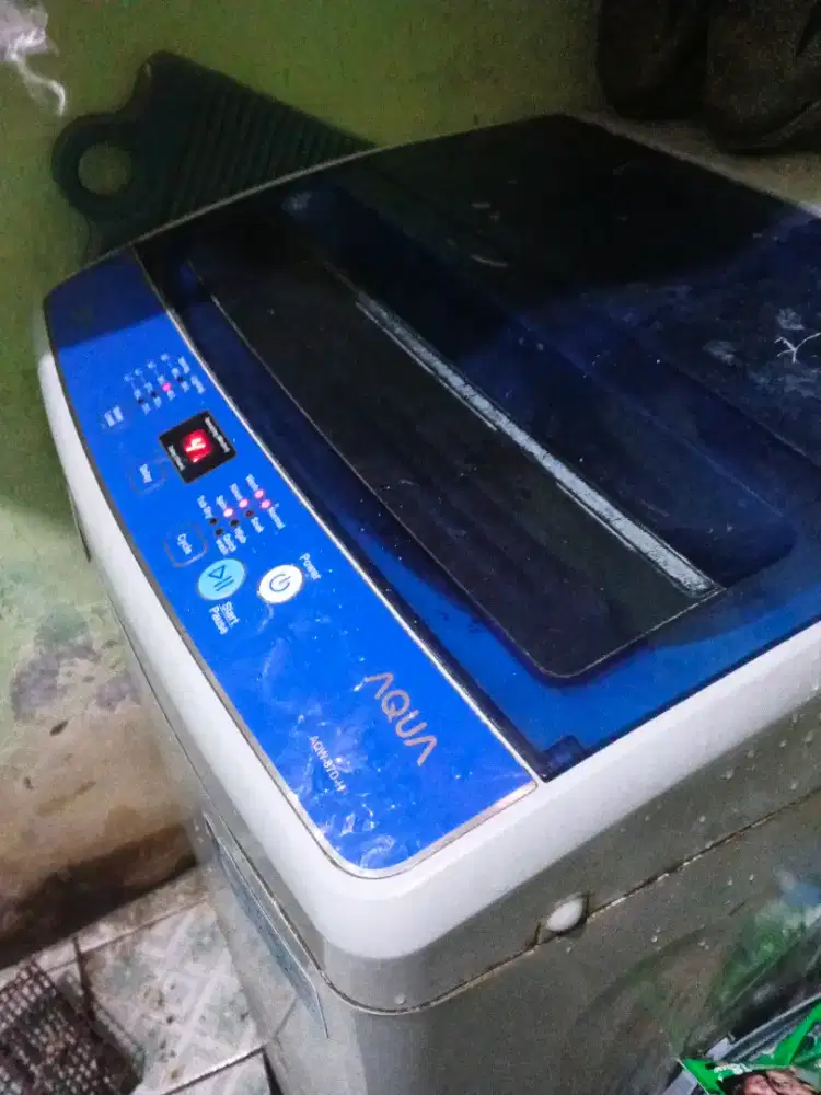 Mesin cuci 1 tabung Aqua 8kg