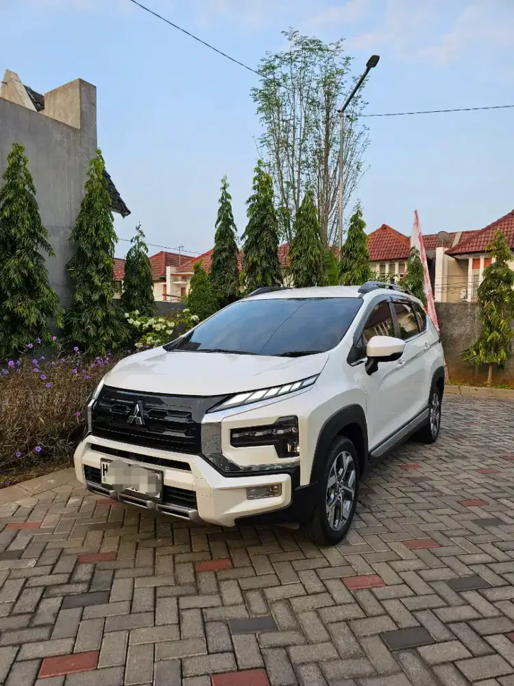 Xpander Cross Premium CVT 2024 KM 12 Ribu, Seperti Baru