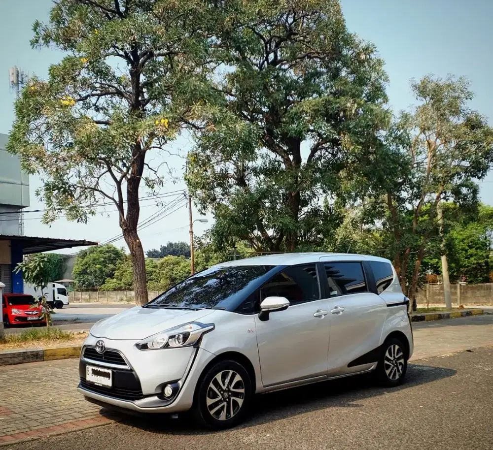 Low Km 70Rb Toyota Sienta V Matic 2017 Full Record