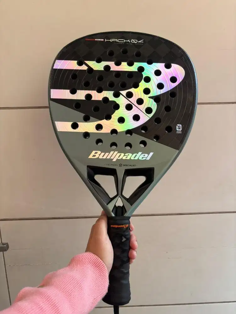 Dijual Raket Bullpadel hack 04 Tahun 2026