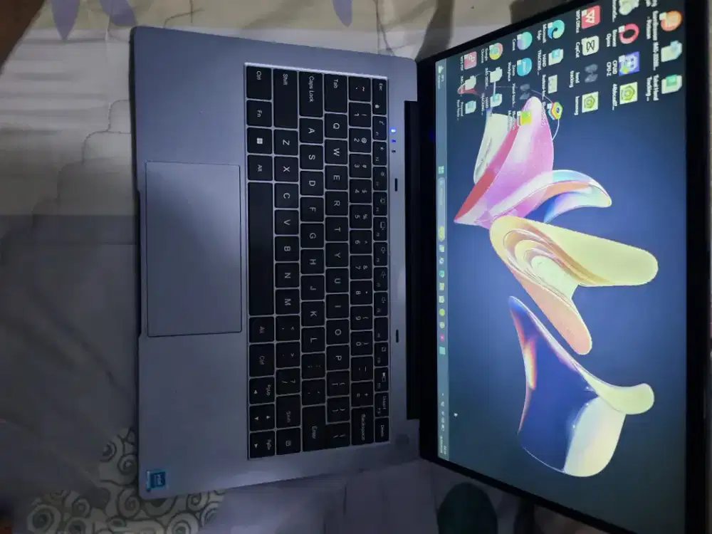 Dijual Laptop Advan Tbook