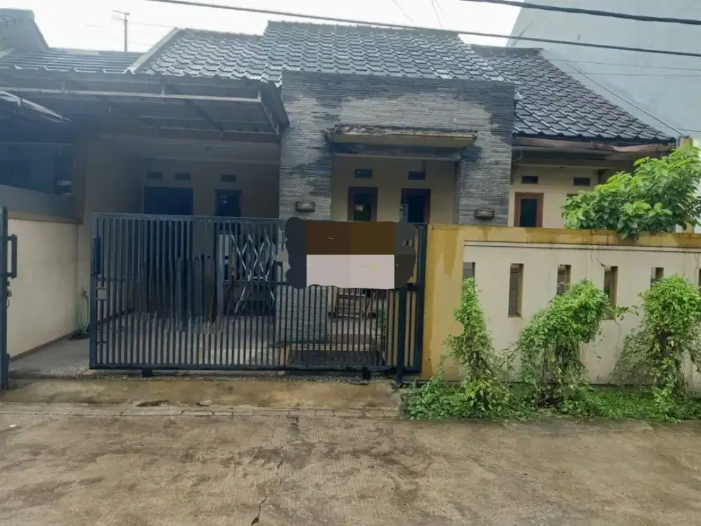 Rumah Siap Huni Strategis Dalam Komplek di Kiaracondong Bandung