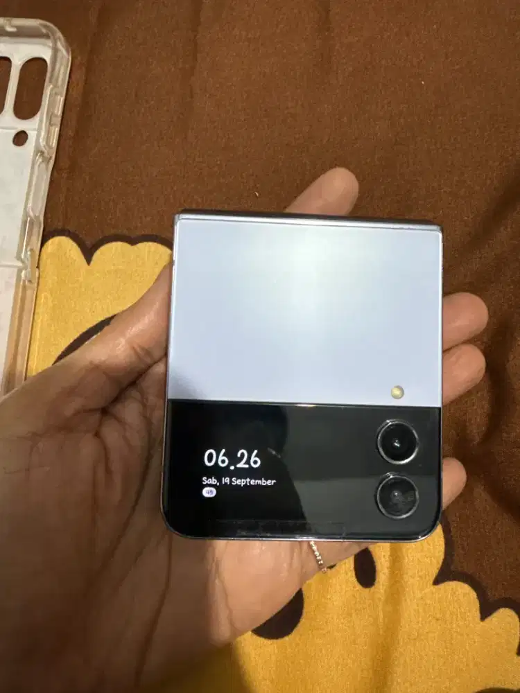 Jual Flip Samsung  4 512 Gb Murah jual karna bosen