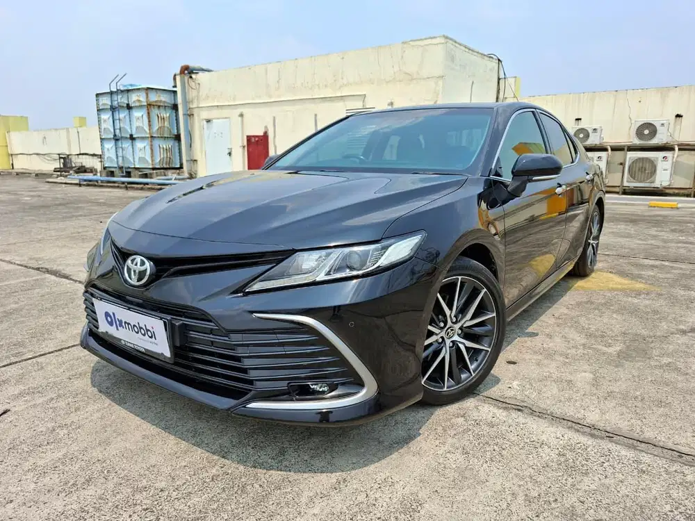 DP RENDAH - Toyota Camry 2022 UAI