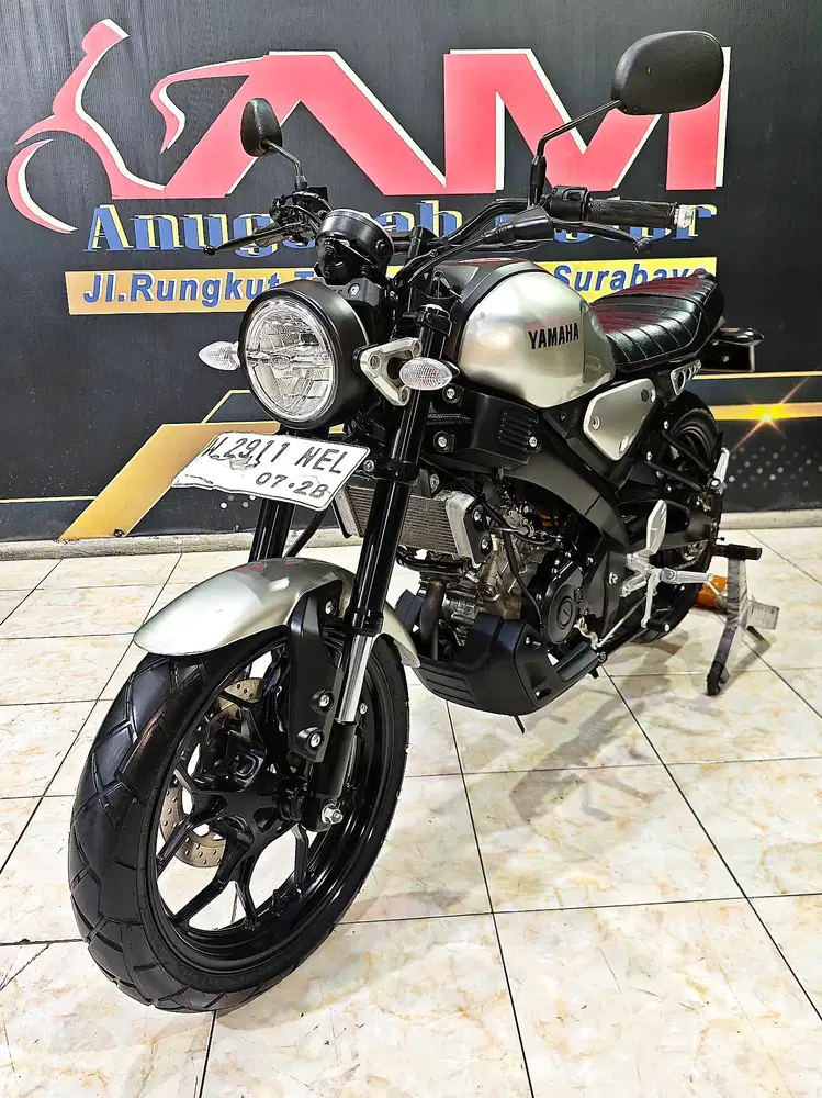 XSR 155cc Silver matte low km mulus 2023.Anugerah Motor Rungkut Tengah