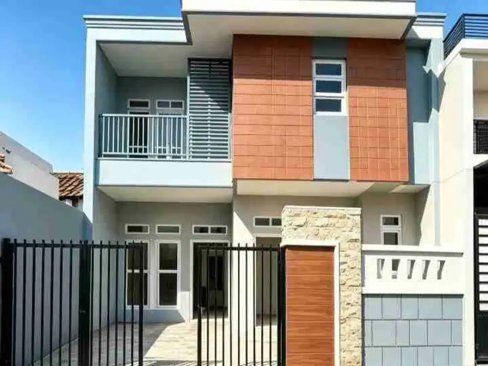 MODERN, SIAP HUNI, Rumah Kayu Putih Pulo Gadung