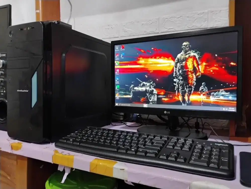 Pc gaming roblox / intel core i5 + ram 8gb + monitor 19inch siap pakai