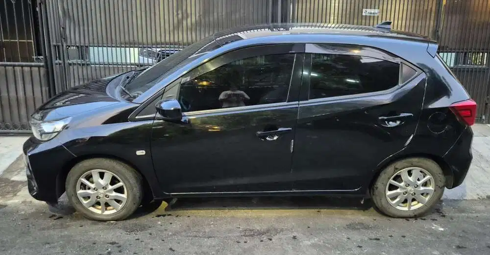Honda Brio Satya 2022 Hitam 1.2E CVT Bensin