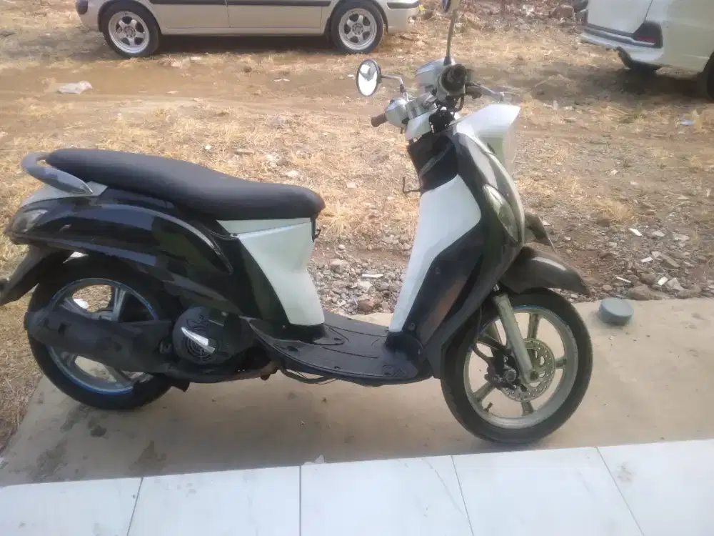 Dijual yahama fino 2014 mesin  sehat