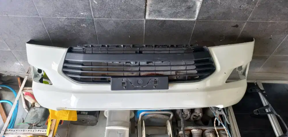 BEMPER DEPAN INNOVA REBORN PUTIH