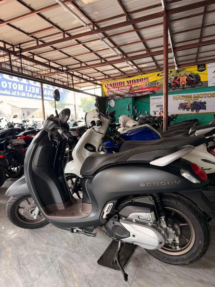 DP 900 rb SCOOPY PRESTIGE 2024 hitam / cash kredit trade in /