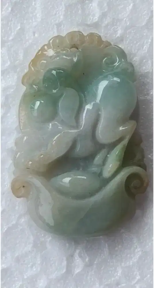 Imperial Jade Burma Type-A BerCertificate Lab Gemology International