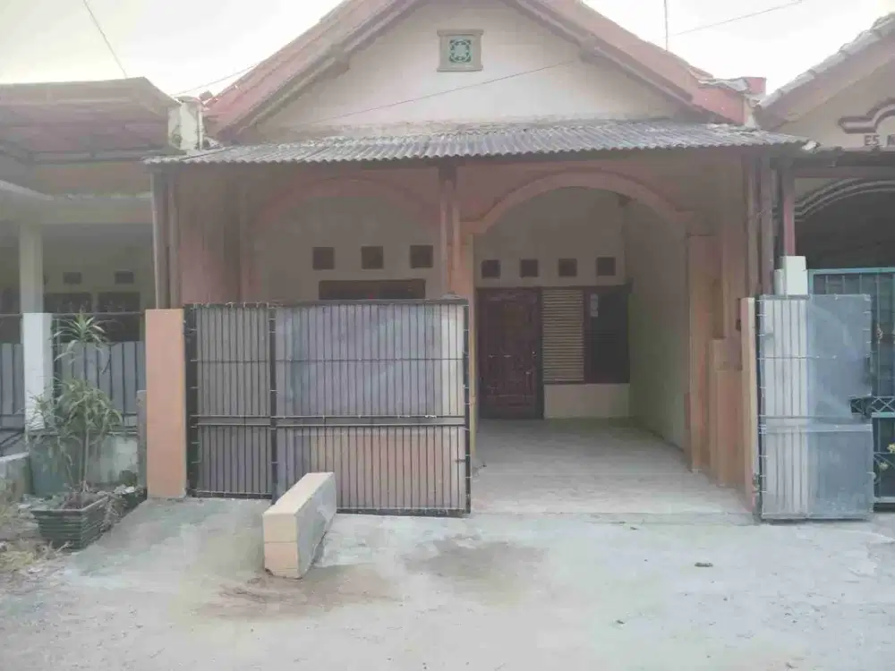 rumah 2 lantai deket kp3b dan polda Banten