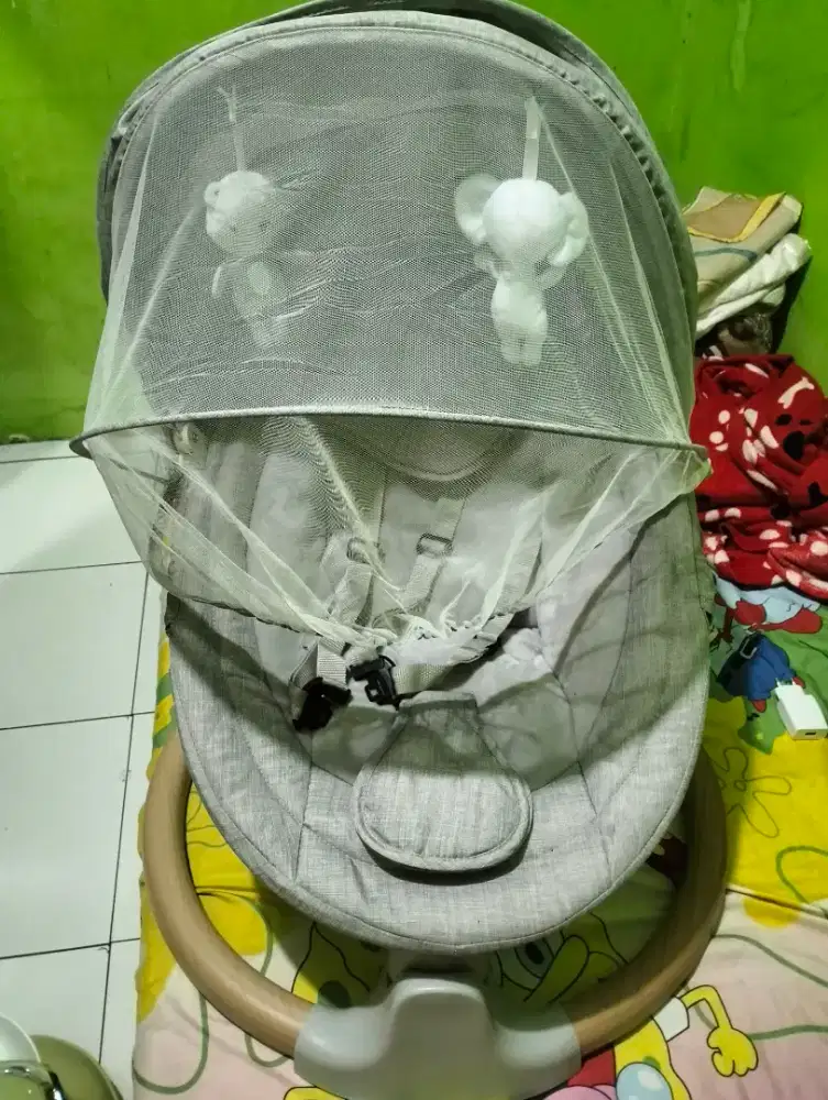 Ayunan Listrik Baby