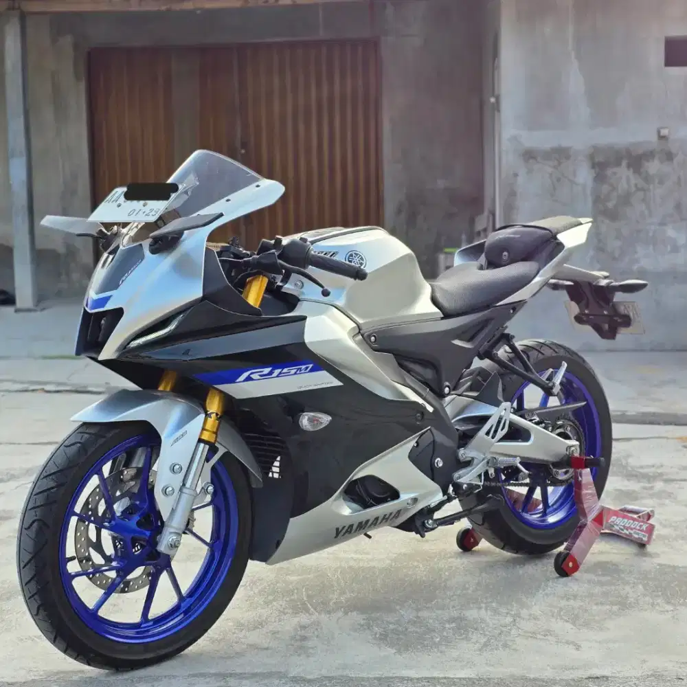 Yamaha R15M 2024 like new