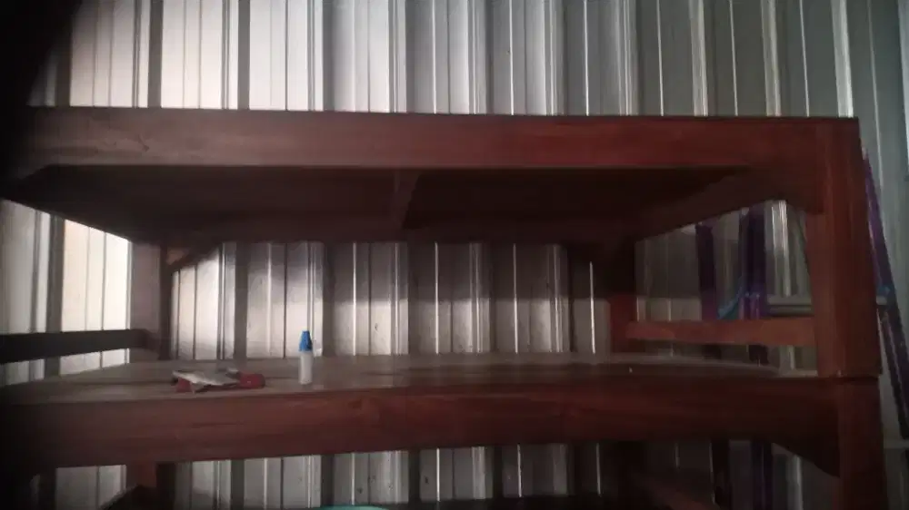 dijual cepat meja mkn cocok buat lesehan brg msh bagus uk 160