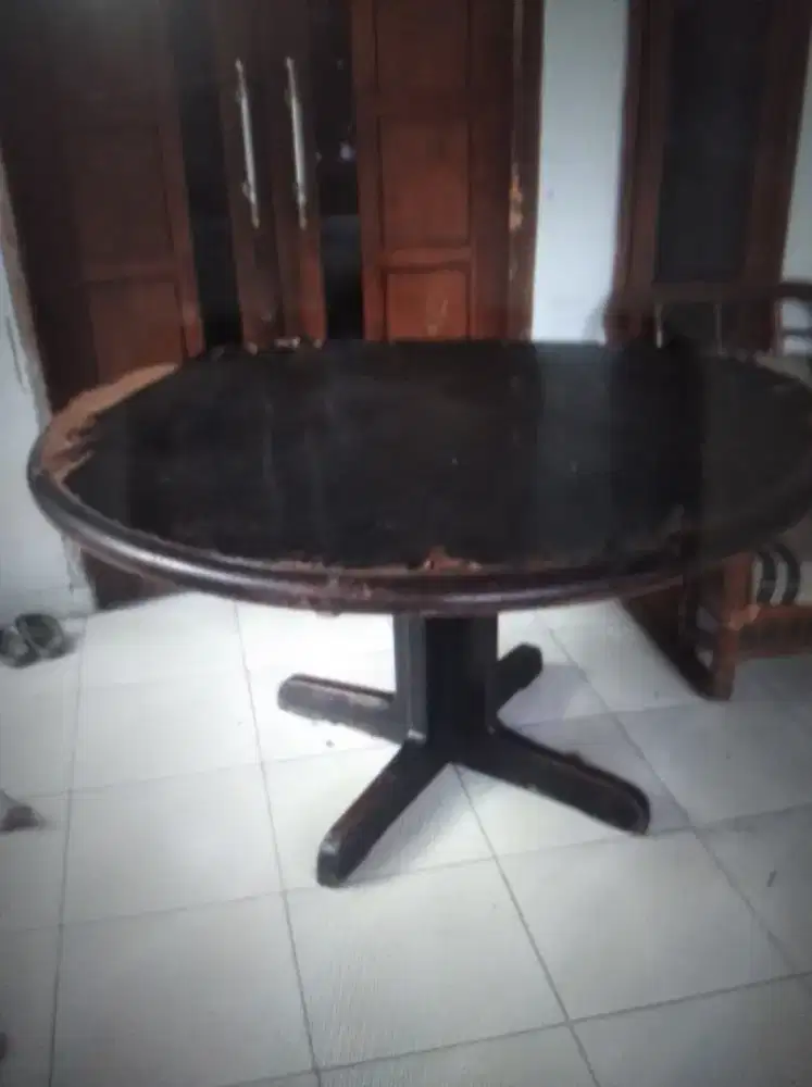 Meja bulat besar murah bonus bingkai lukisan