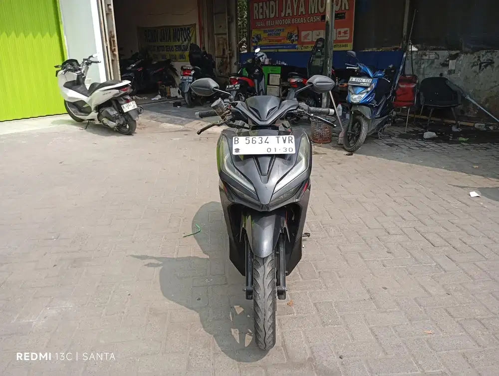 Honda Vario 125 LED new Tahun 2018 surat komplit