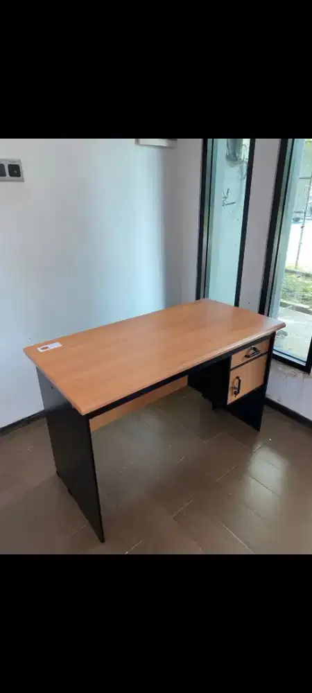 Ready Meja Kantor
