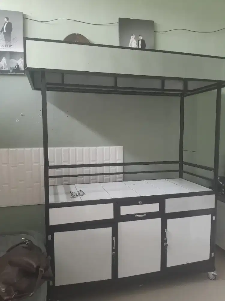 Gerobak kondisi baru