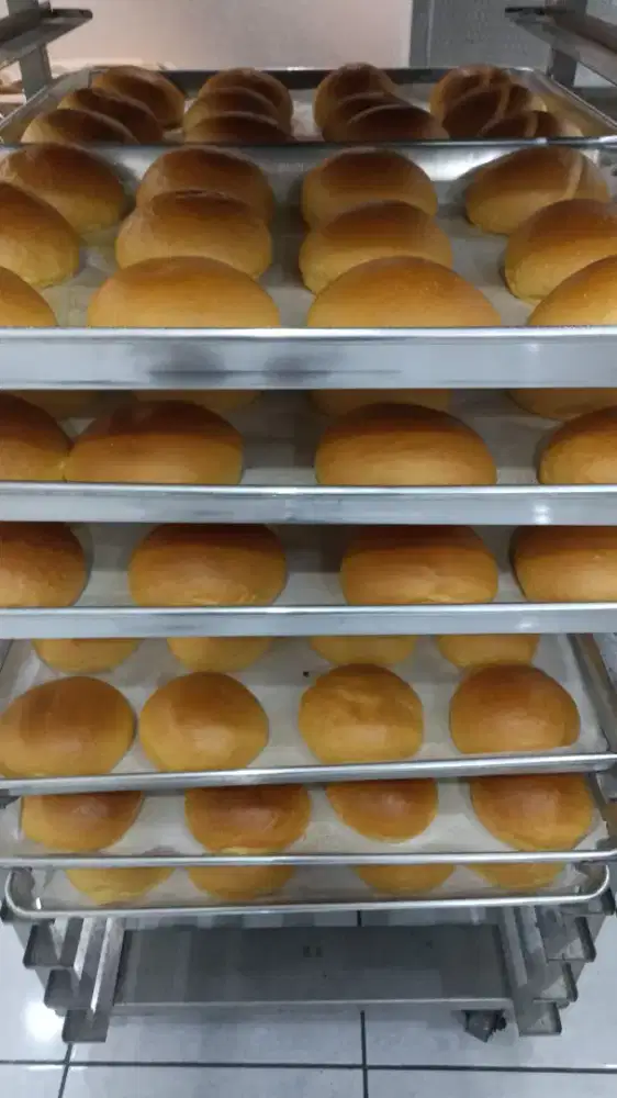 Dicari Karyawan Produksi Roti / Baker