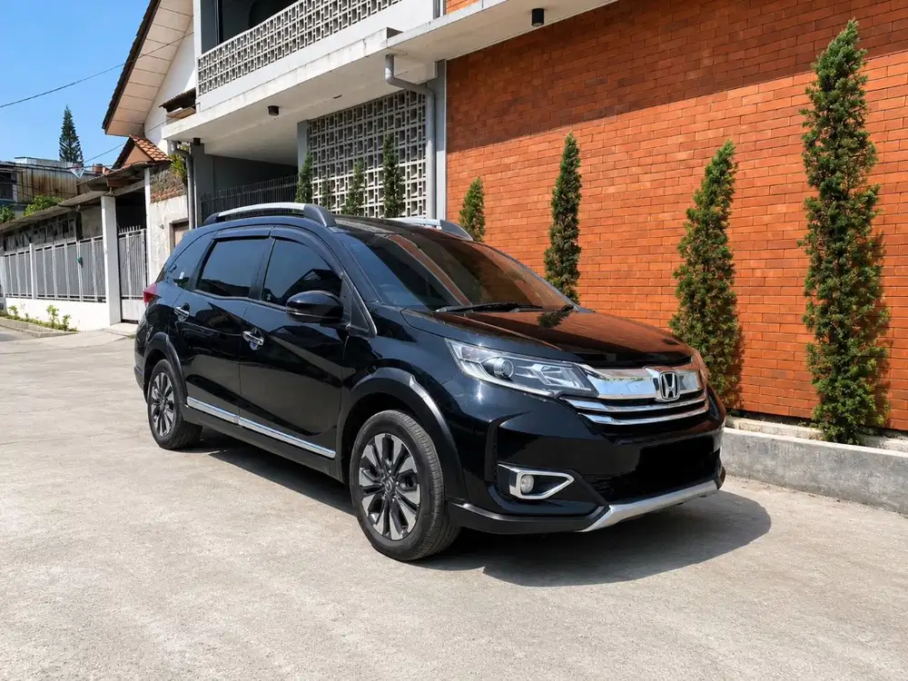 Km71rb - Honda BRV E matic 2019 black keyless || 2020