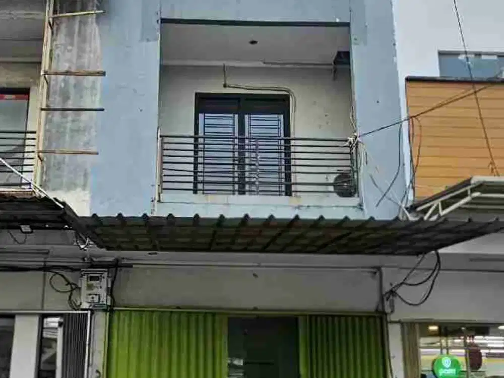 Disewakan ruko di lokasi strategis pinggir jl.raya jombang Bintaro