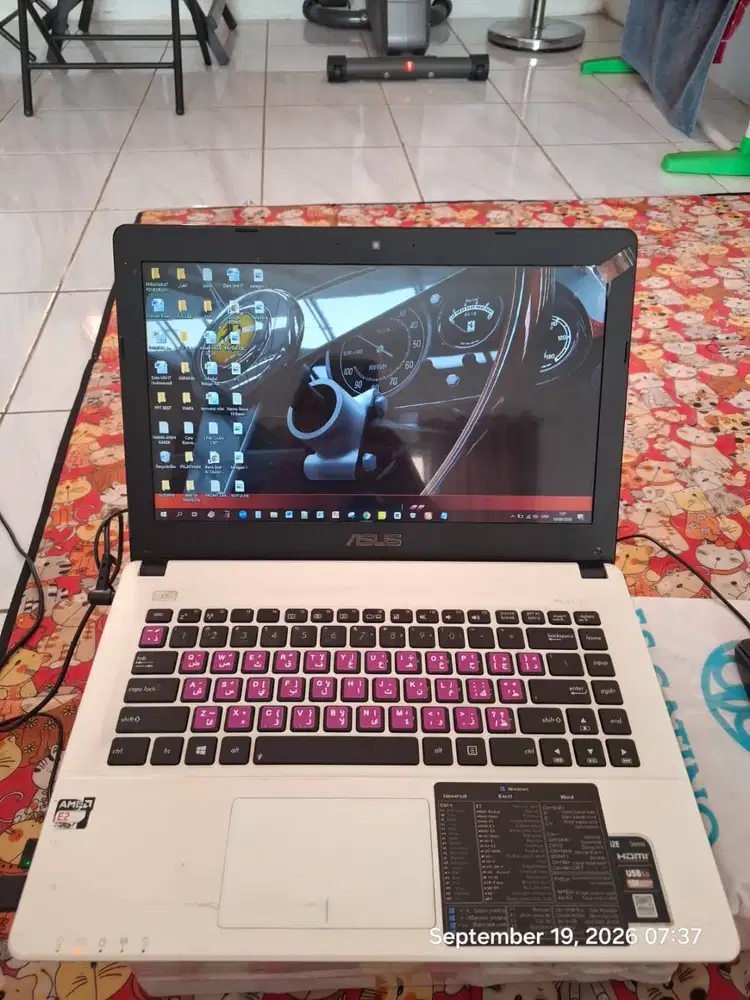 Laptop ASUS AMD E2 RAM 6GB SSD 256GB siap Pakai banyak bonus gratis