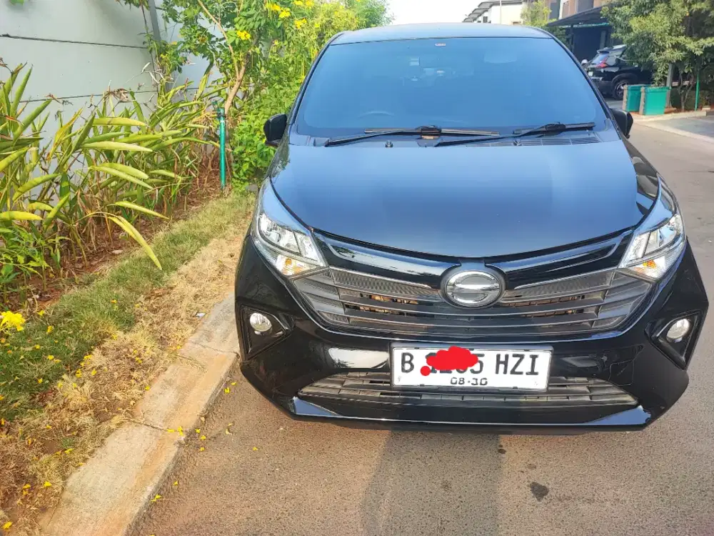 Daihatsu Sigra R AT 2025