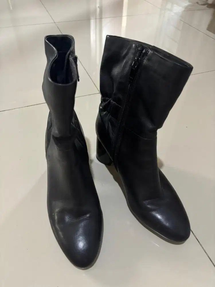 Preloved aneka sepatu wanita