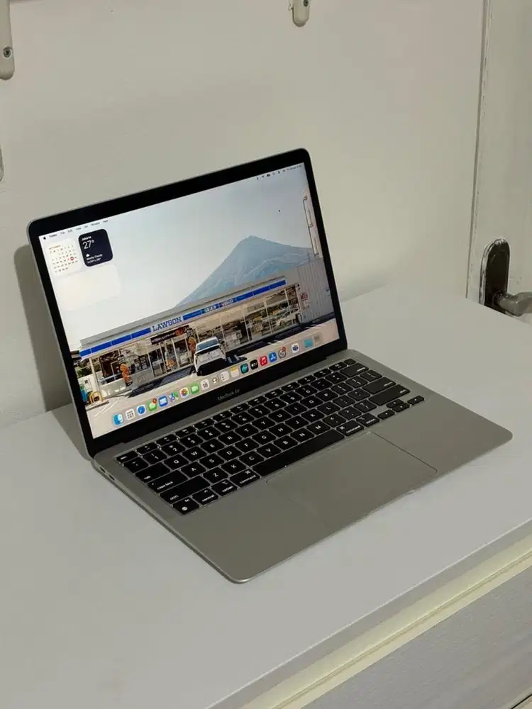 MacBook Air 2020 M1 8/256