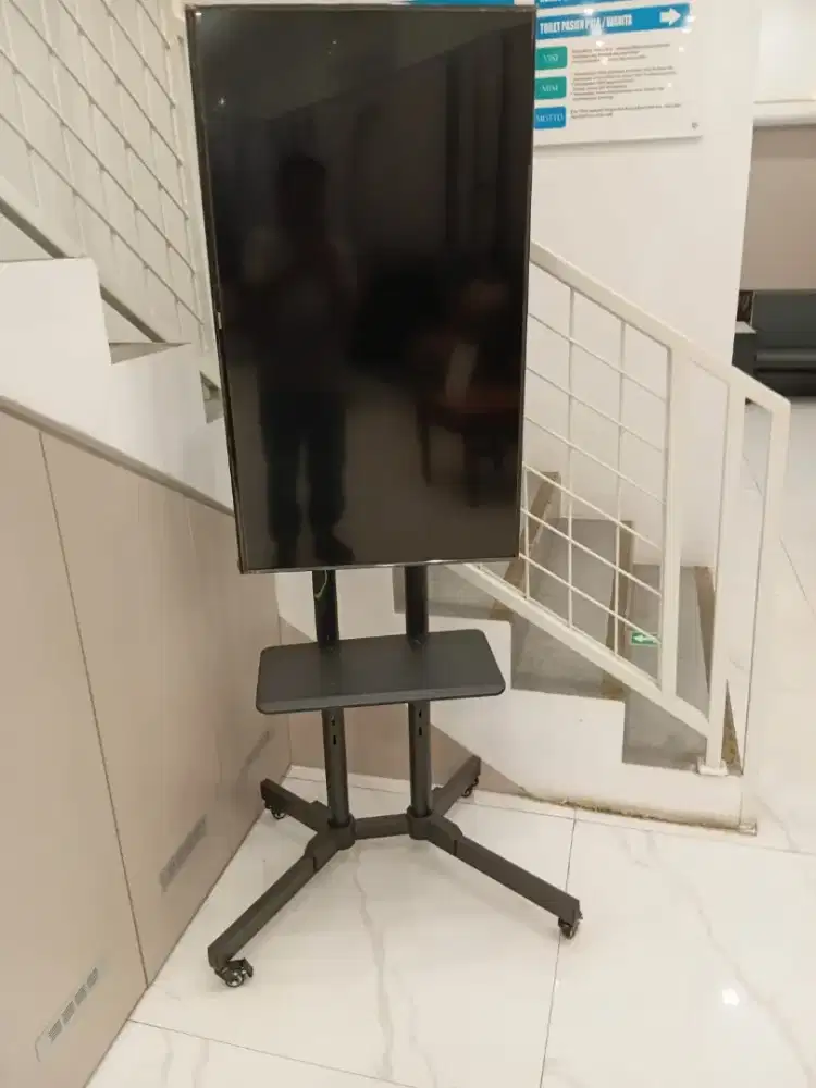 Dijual rak tv baru