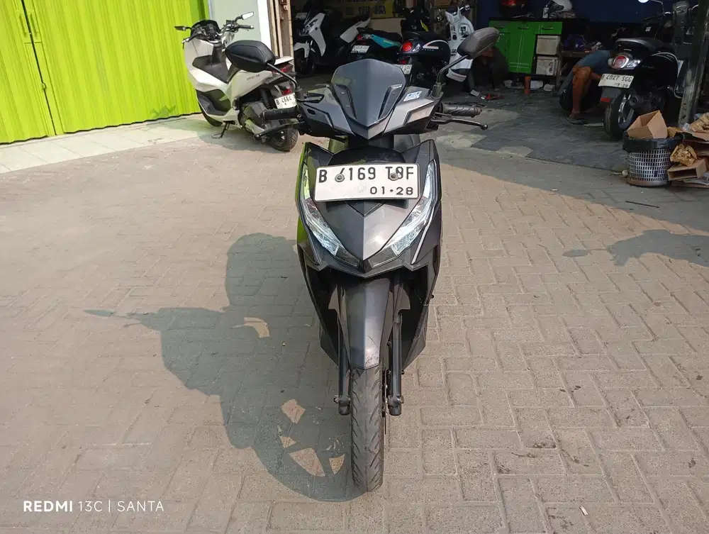 Honda Vario 150 LED old Tahun 2017 Surat komplit
