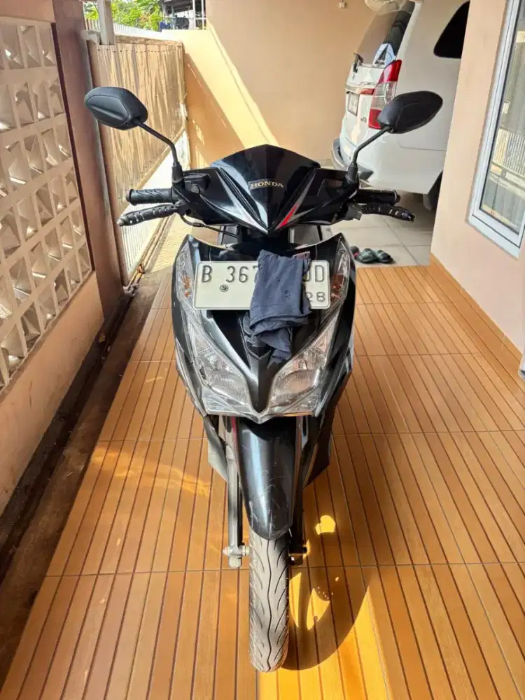 Vario 125 old warna hitam tahun 2013