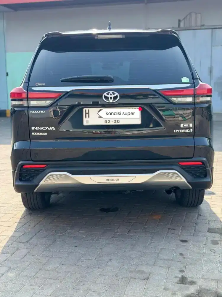 INNOVA ZENIX Q HYBRID MODELISTA