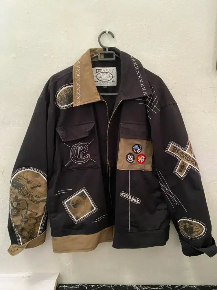 Jaket evil spirit like new