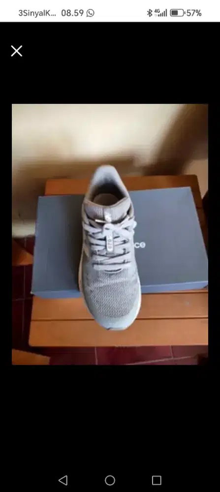 New balance runing fres foam 625 like new.