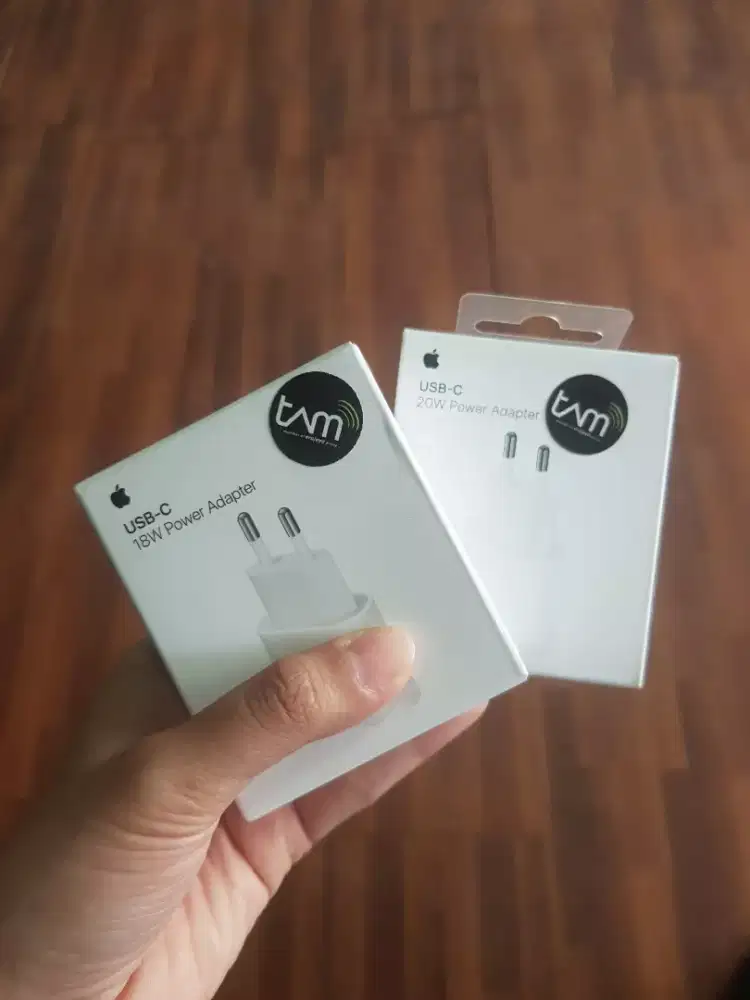 Adapter Charger iPhone Baru 18W Fast Charging USB-C