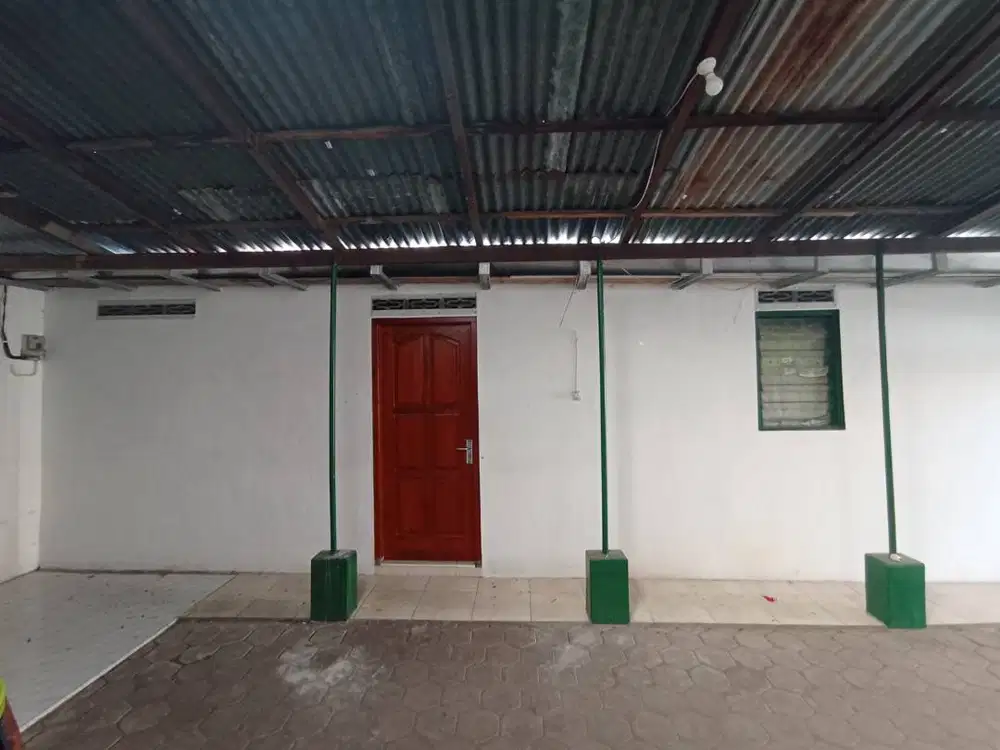 Rumah Kontrakan Keluarga Muslim Madiun