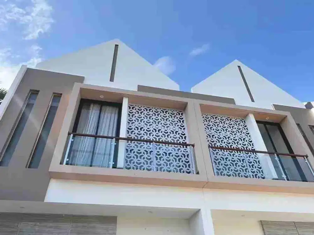 RUMAH 2 lantai , 4 kamar tidur , lokasi barat surabaya