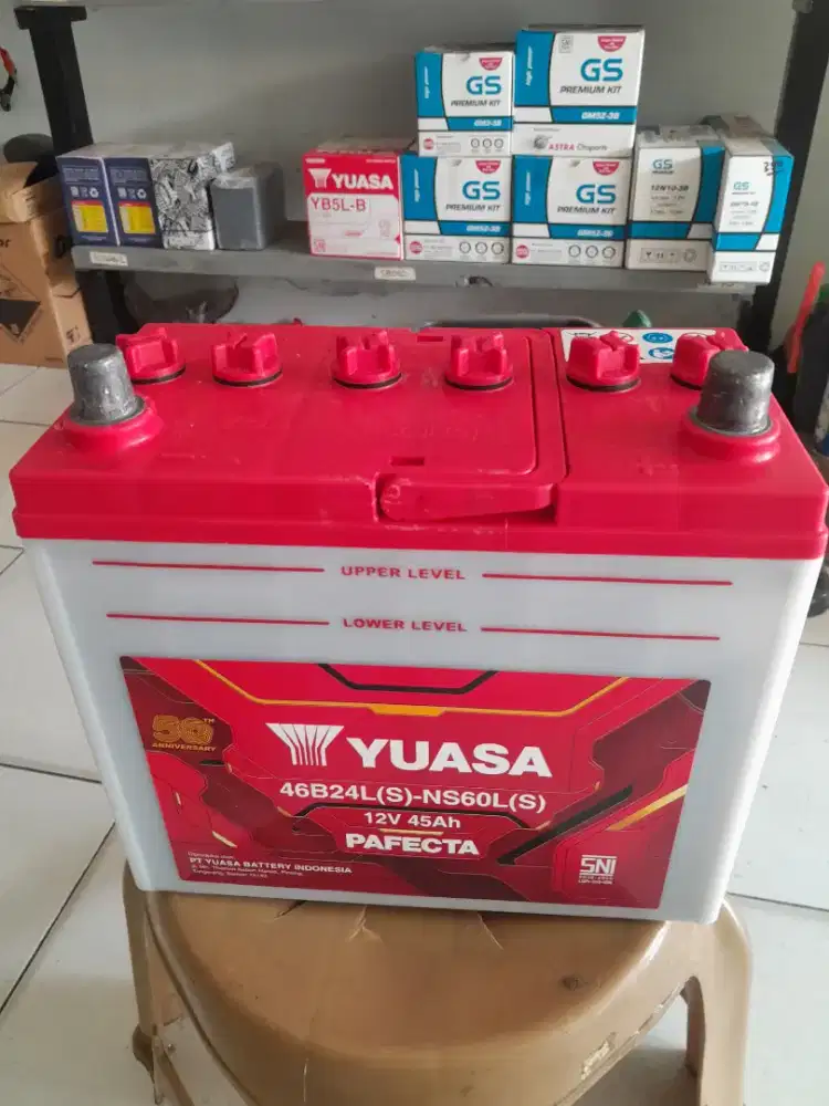 Aki mobil bekas/second