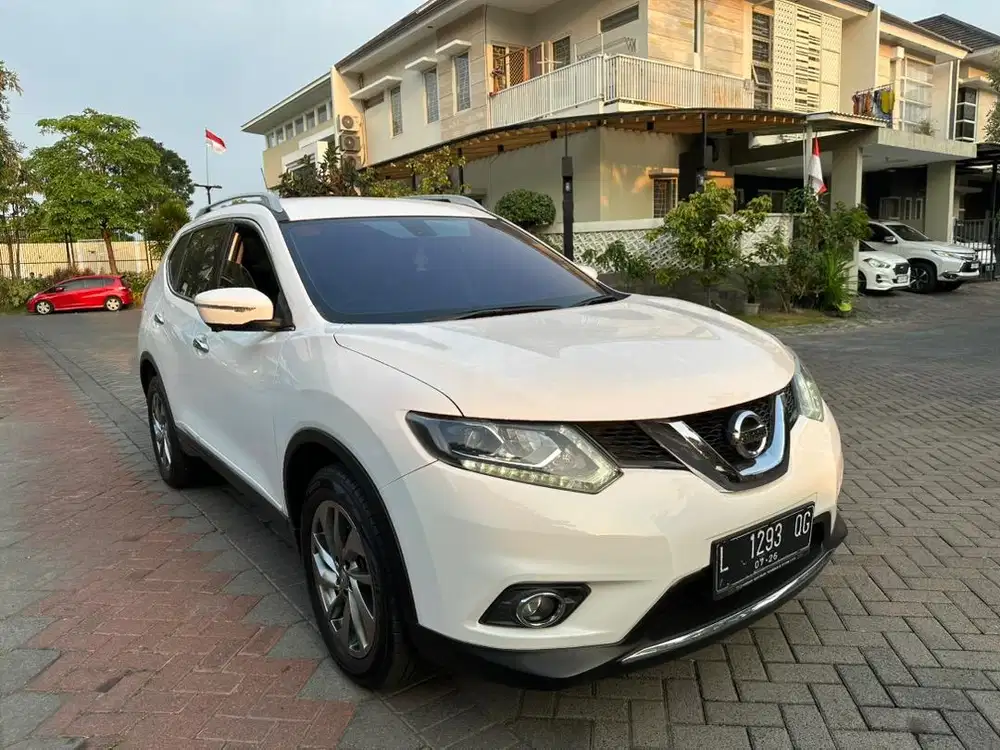 Nissan XTRAIL 2.5 Matic 2016 Putih KM Rendah Record