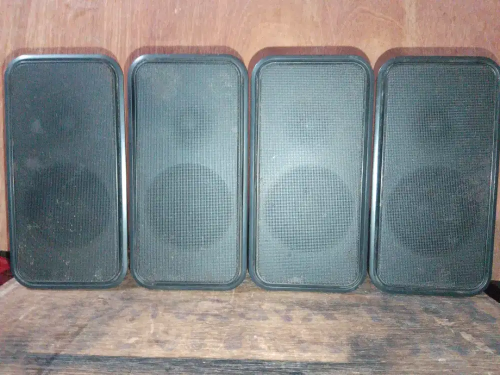 Philips mini tower speaker, full ori, utuh, mulus, merk Holland Europe