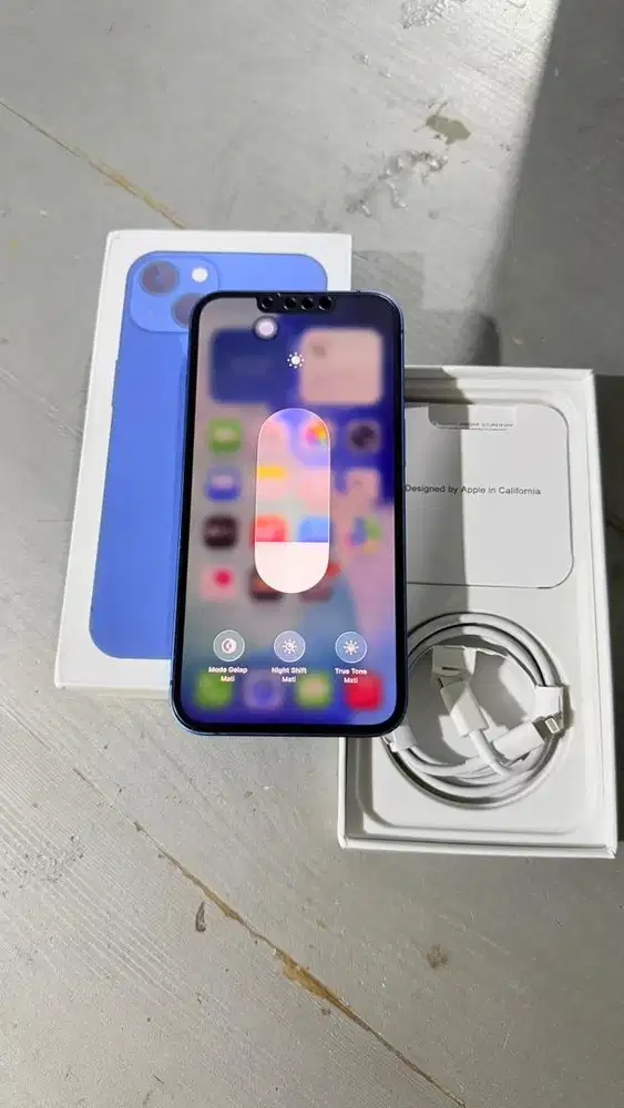 Dijual : Iphone 13 Blue 128GB Terdaftar Lengkap