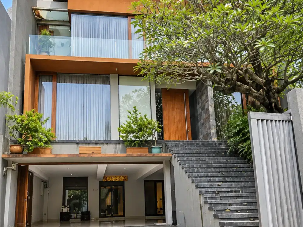 DIJUAL CEPAT Rumah Puri Indah LT 407 LB 1.000 m² Fully Furnished – Rp27,5 M