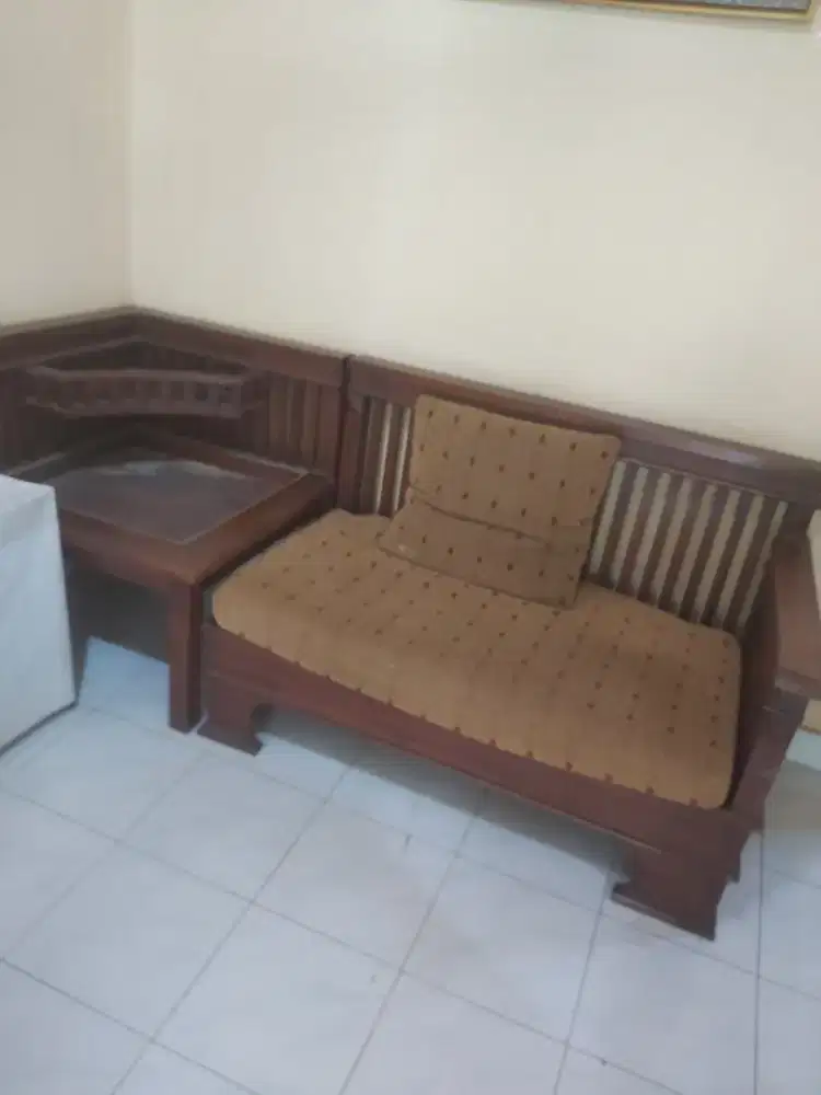 Sofa letter L layak pake ada mines lht difoto (jual MURRAH!!)